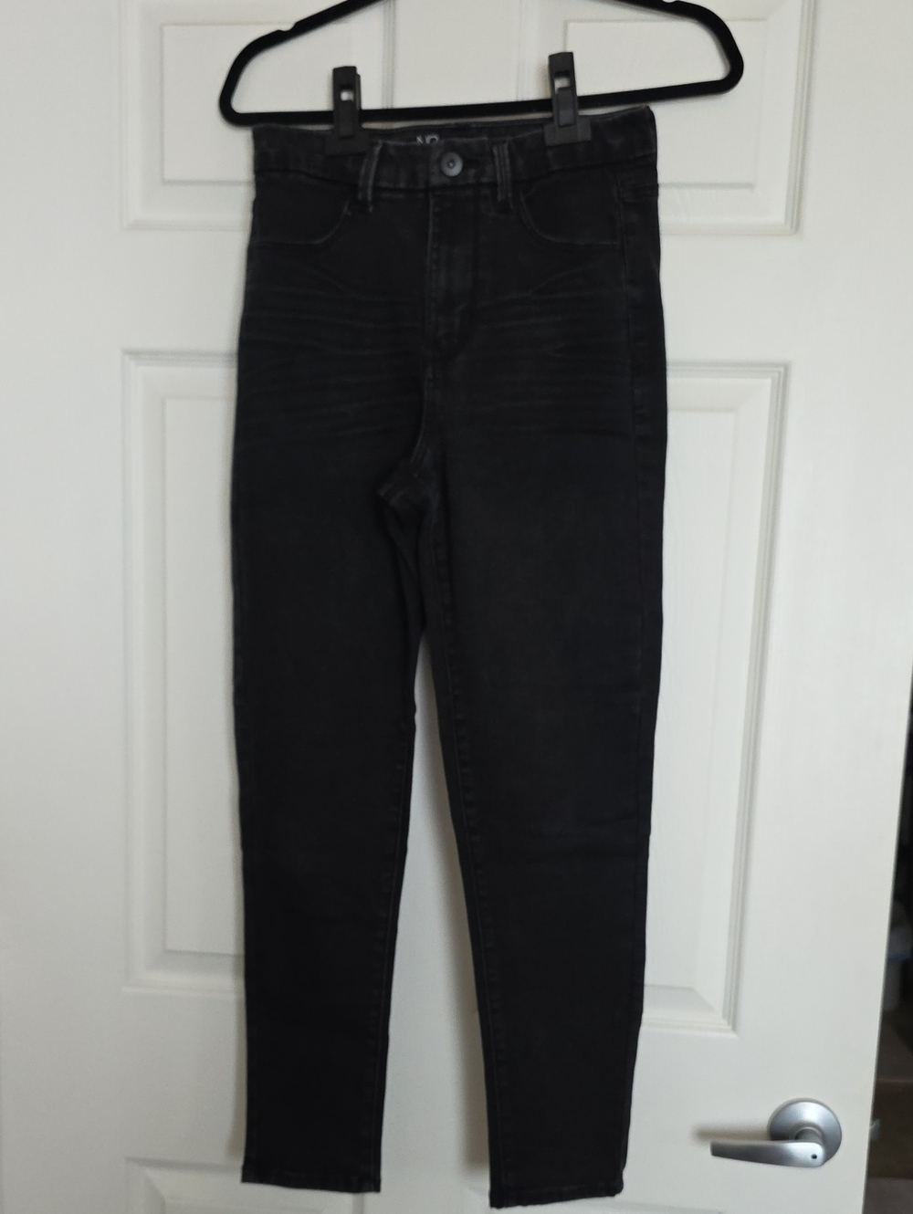 No Boundaries High-Rise Women’s Jeans - Black